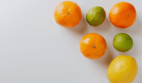 Oranges and lemons on the table